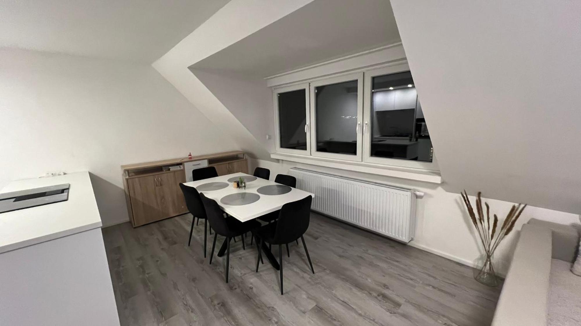 Brühl Reviv - Traumhaftes 3 Zimmer Apartment מראה חיצוני תמונה